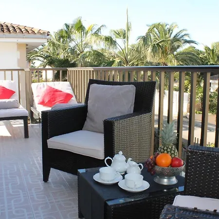 Apartment Noemi Near The